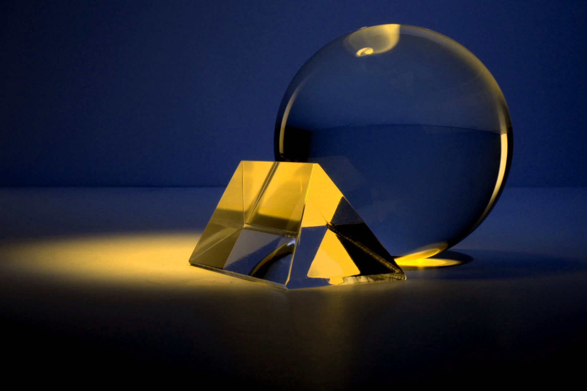 Decorative image for article PCA, PCR, PLS: Calibration Methods in NIR Spectroscopy