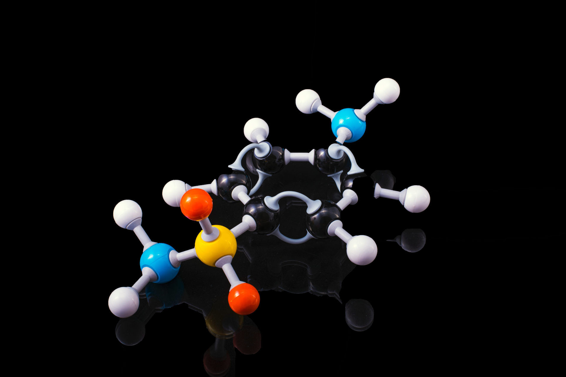 The difference between spectroscope, spectrometer and spectrophotometer